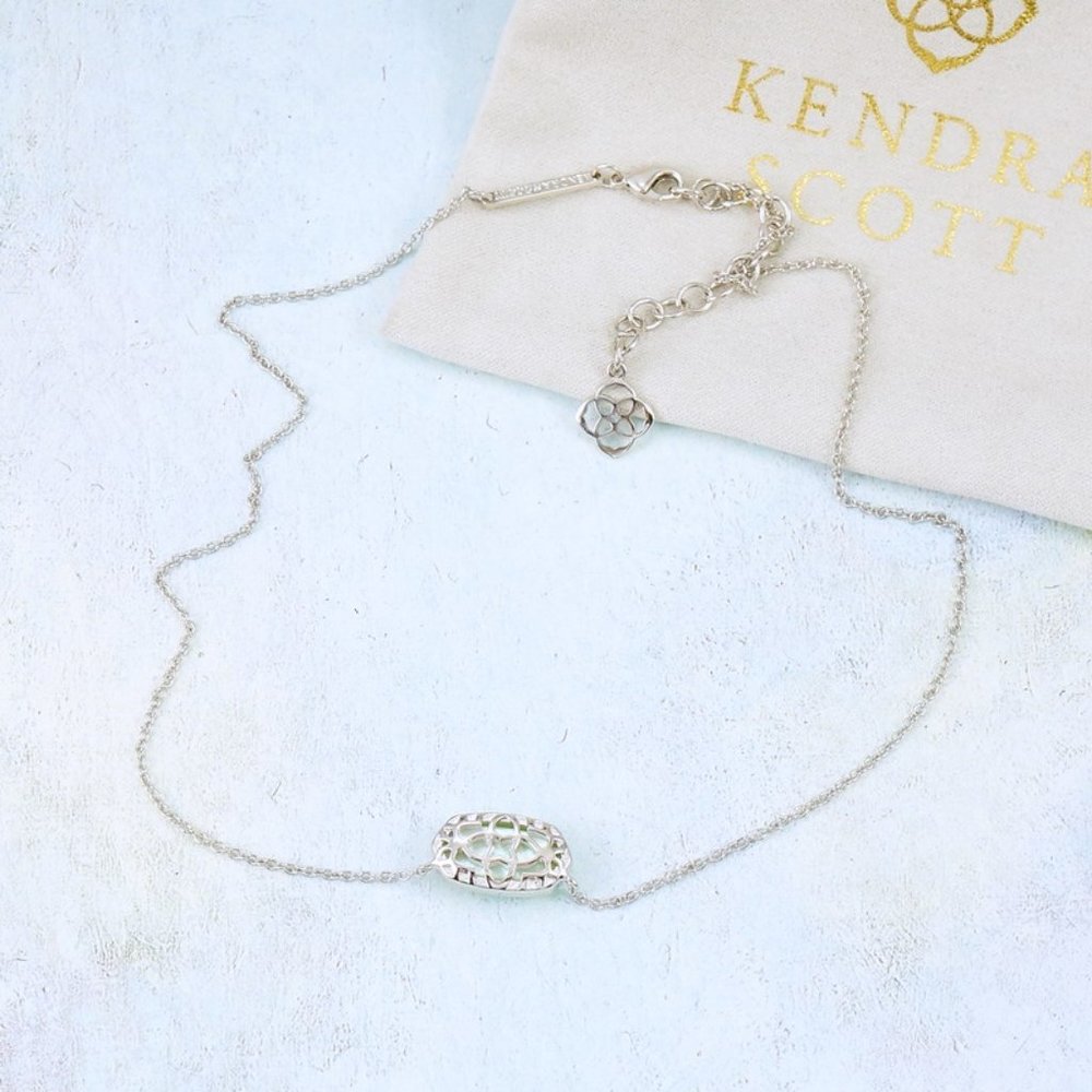 Kendra Scott Elisa Peridot Green Necklace Silver Tone Birthstone August - Picture 5 of 5
